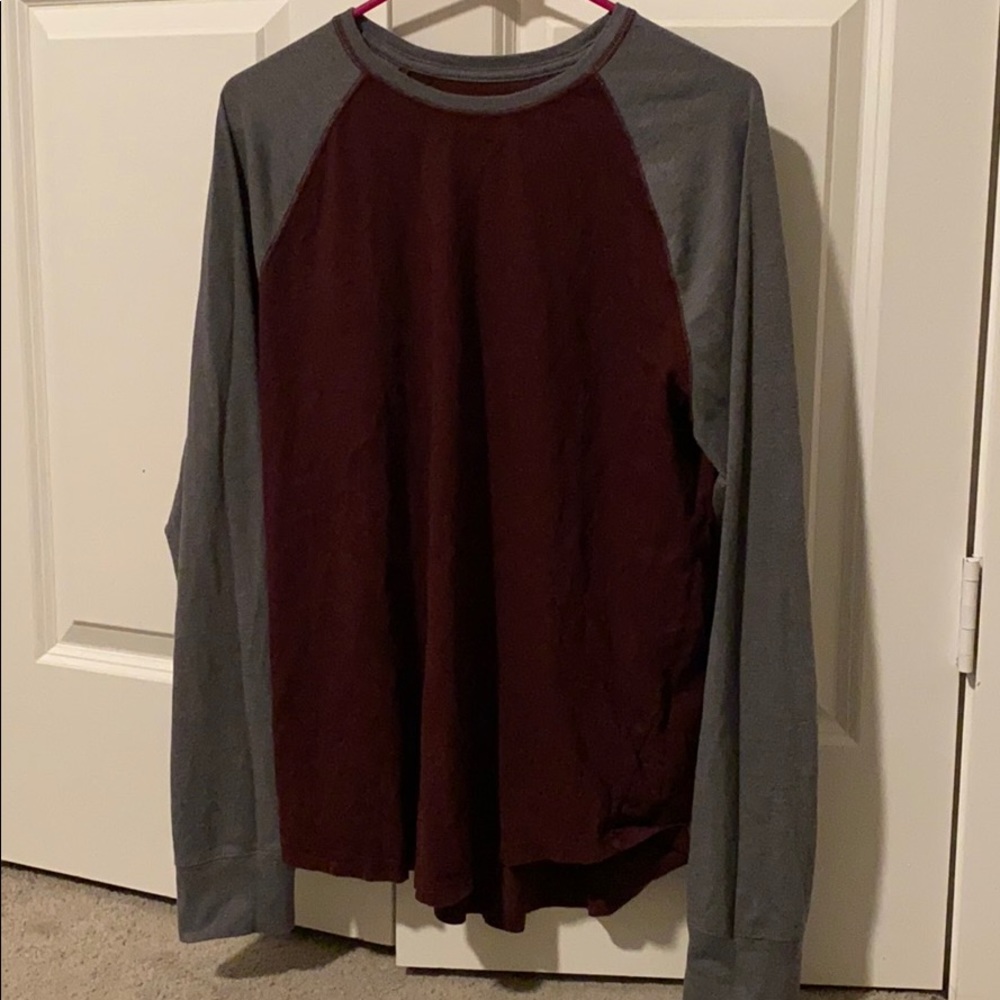 Men’s large long sleeve